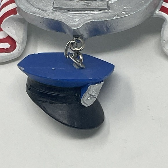 New CHRISTMAS  ORNAMENT‎ 3.5” resin police officer badge w/ hat red white blue - Picture 7 of 7